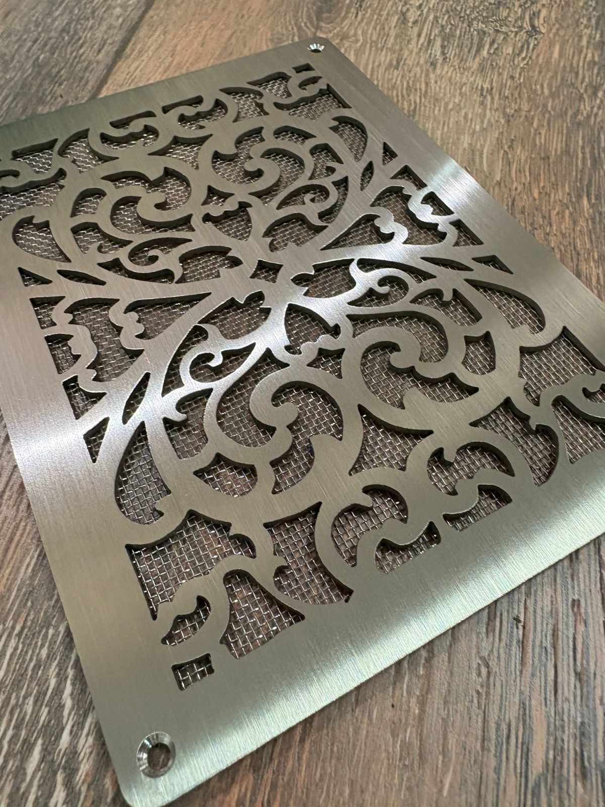 Вентиляционная решетка из нержавеющей стали NR 354 200х150